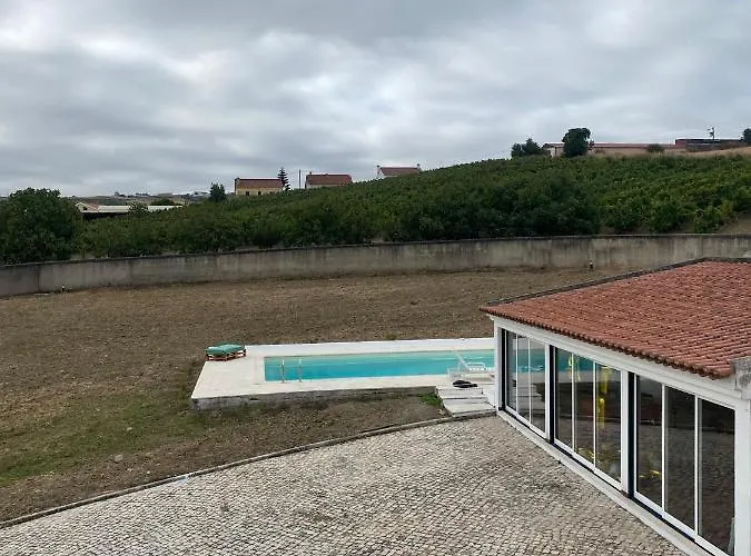 Casa Da Azinhaga אלנקר